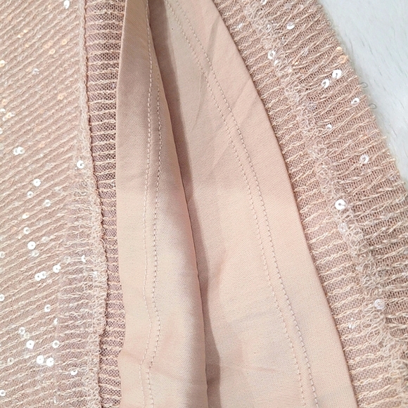 Cable & Gauge Cream Flutter Sleeve Sequin Blouse - Picture 5 of 6